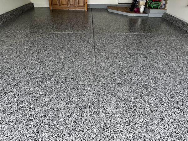 Close-up of flake garage floor texture